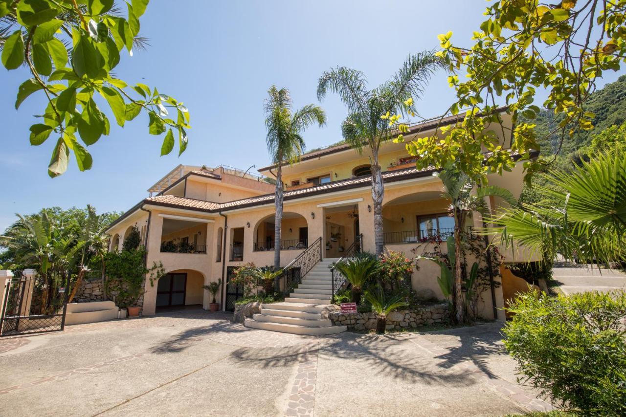 Cannamele Hotel 4*