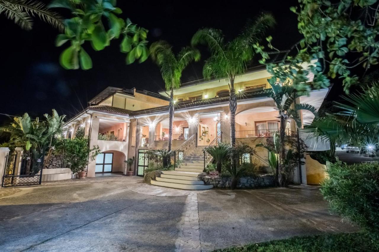 Cannamele Hotel 4*